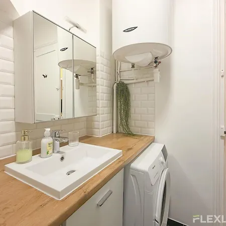 Reuilly - Charm And Comfort In The Heart Of The 12th Arrondissement *