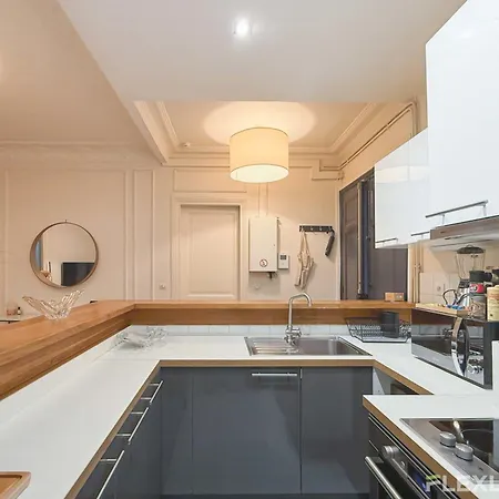 Apartment Reuilly - Charm And Comfort In The Heart Of The 12th Arrondissement Paris